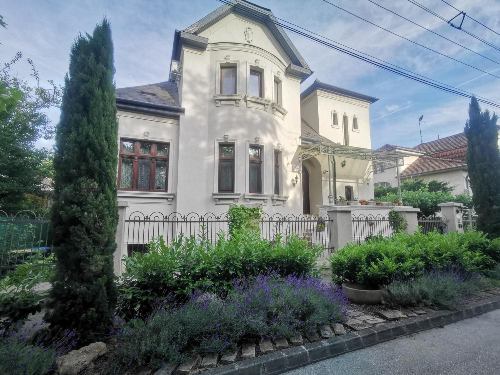 Kuria Apartman With Private Jacuzzi And Pool Budapeste Exterior foto