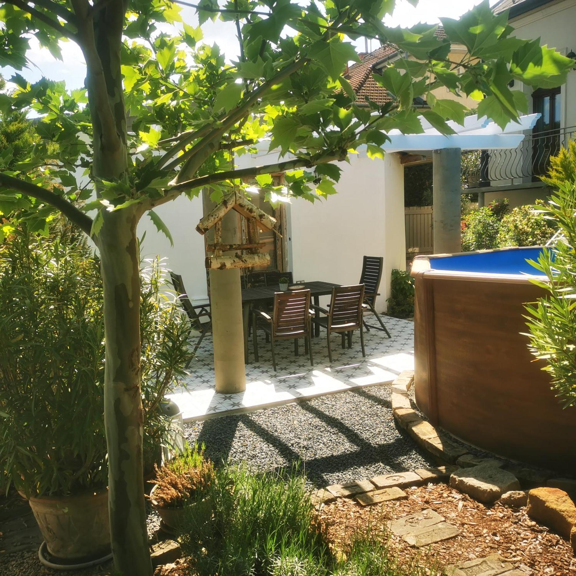 Kuria Apartman With Private Jacuzzi And Pool Budapeste Exterior foto